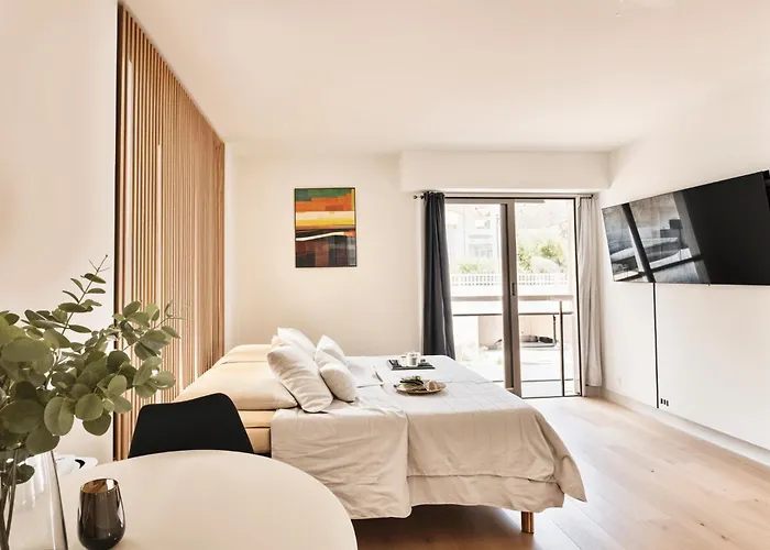 Off Cannes Jacuzzi Netflix Fiber Ac Cozy